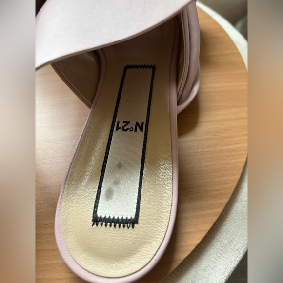 N°21 Nude Nappa Shoes - Picture 10 of 16